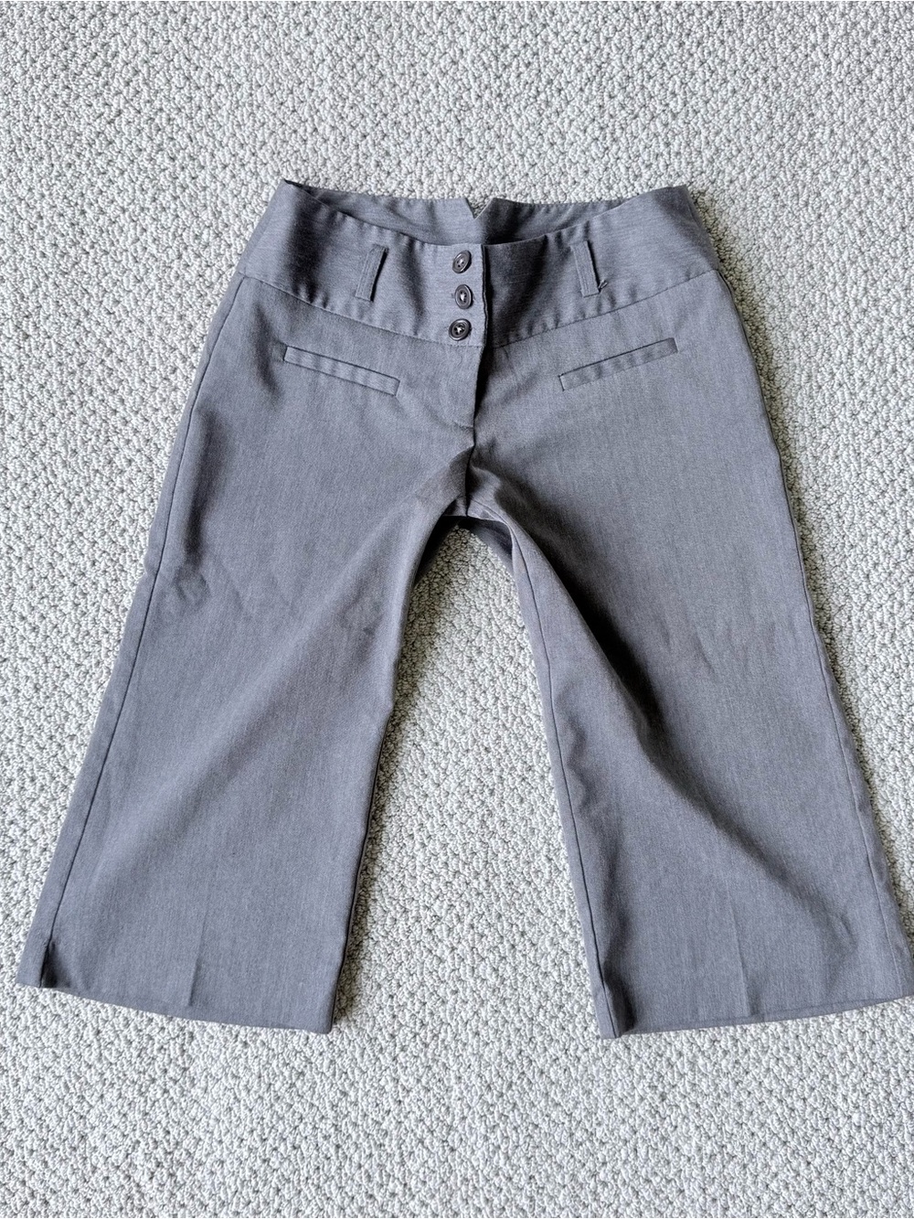 Y2K Tracy Evans Gray Wide-Leg capri trouser Pants with Button Front